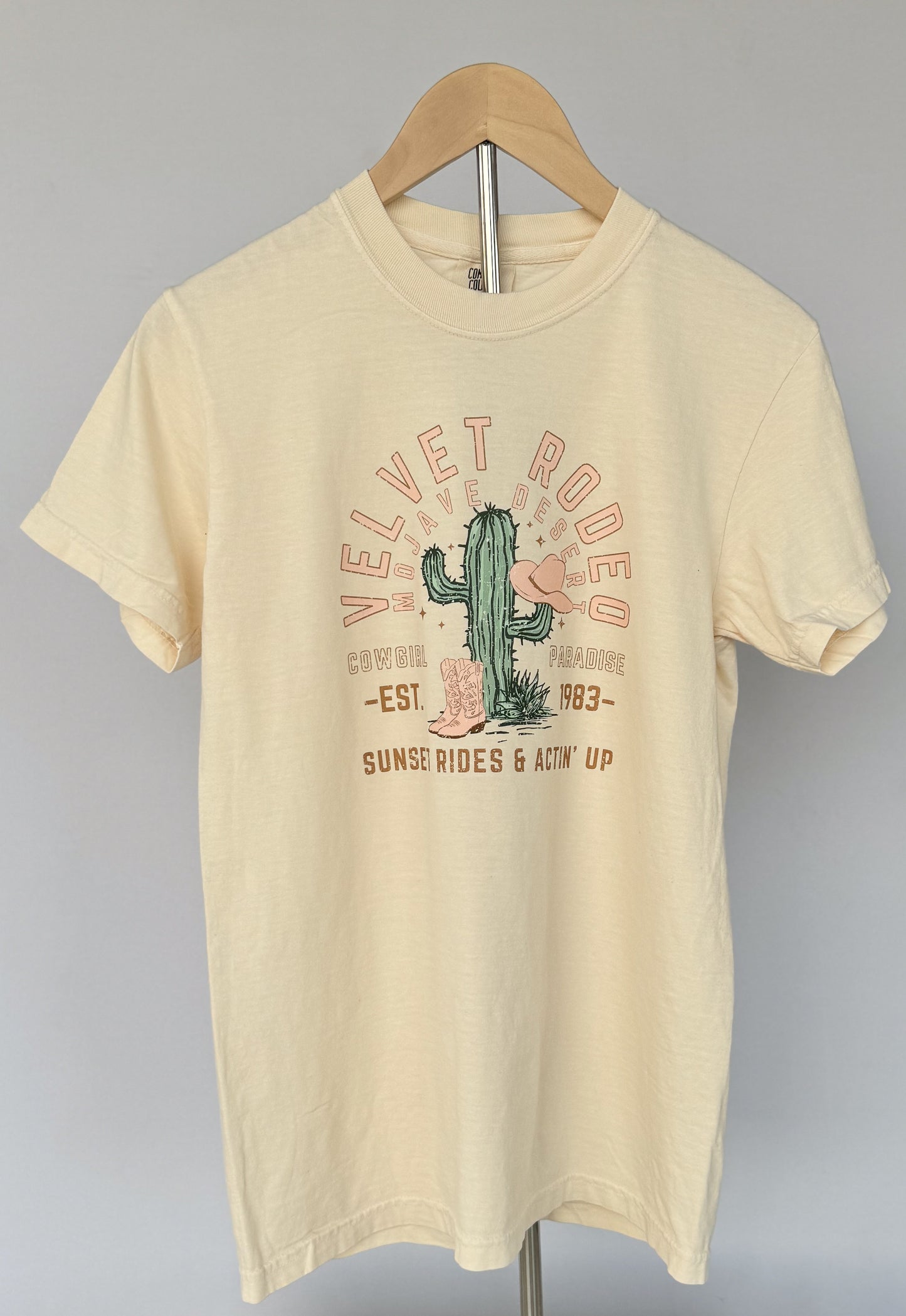Velvet Rodeo T-shirt - Womens