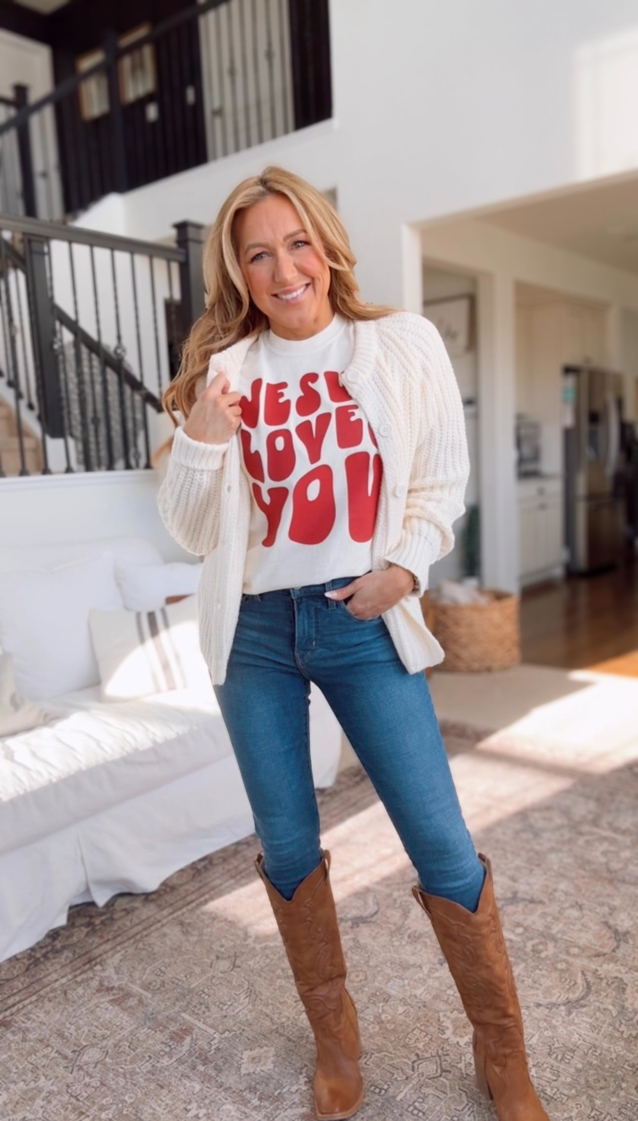 Jesus Loves You Shirt - Unisex