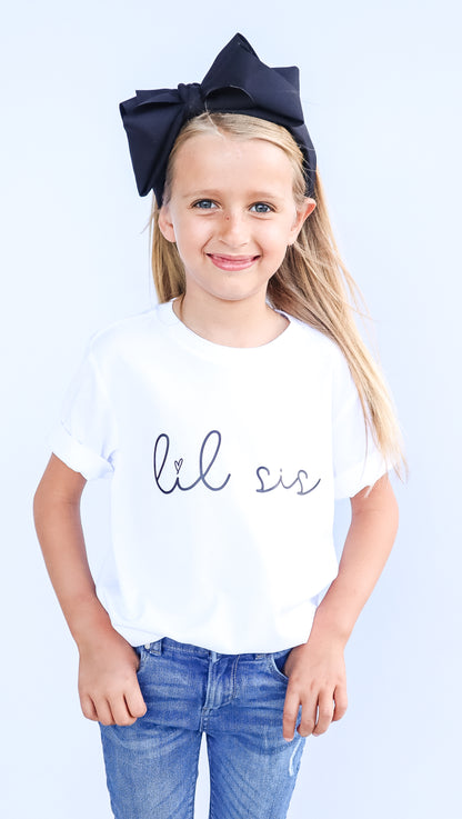 Lil Sis (Cursive) Short Sleeve Crewneck T-Shirt - Kids