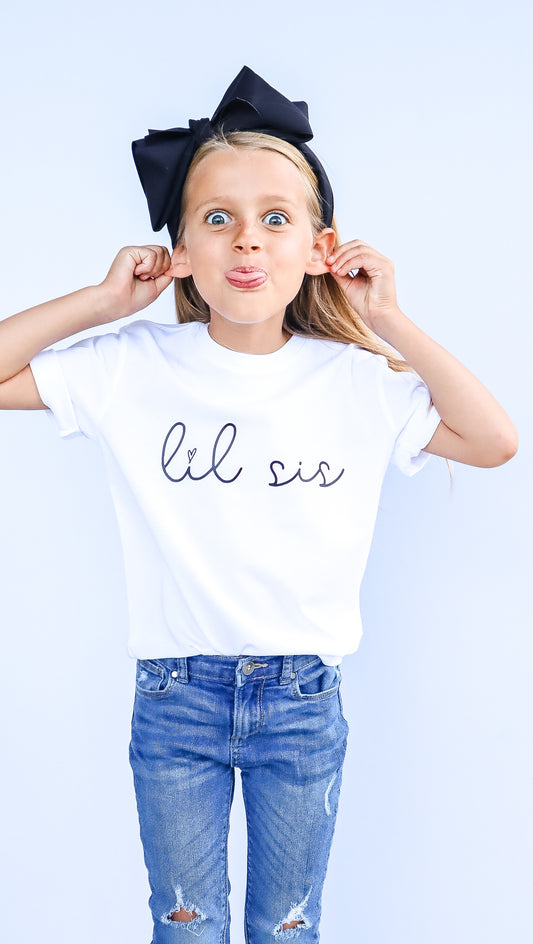 Lil Sis (Cursive) Short Sleeve Crewneck T-Shirt - Kids